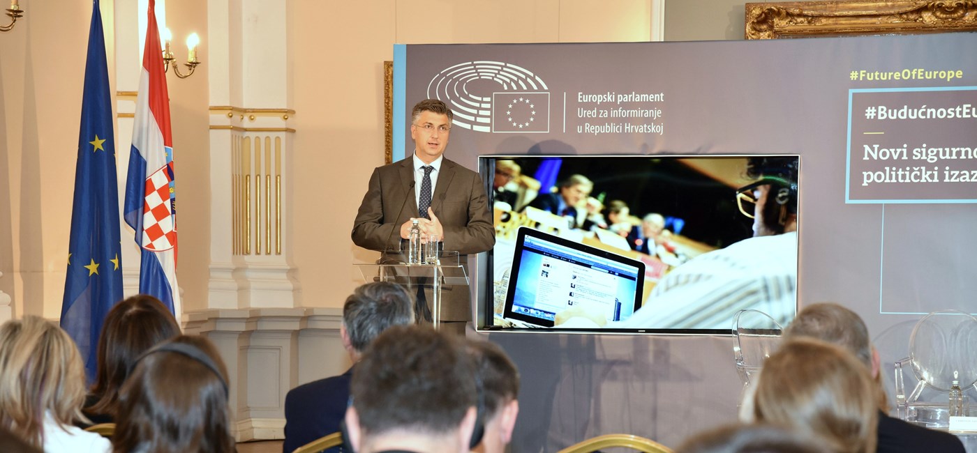 Predsjednik Vlade: Novo globalno ozračje i oblici ugroza zahtijevaju visok stupanj zaštite i odgovornosti svih službi  